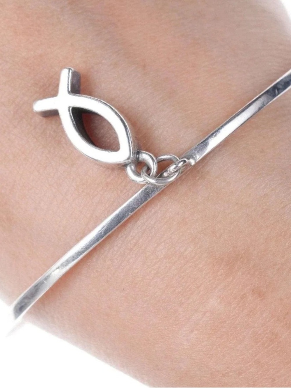 James Avery 925 Sterling Silver Ichthys Jesus Fish Charm Bangle